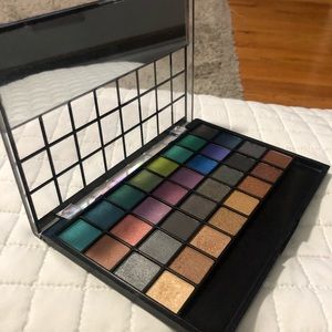 Cynthia Rowley Eyeshadow Palette